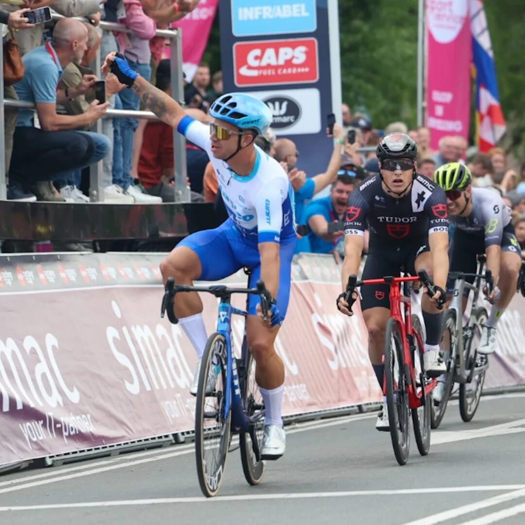 Groenewegen aast op zesde titel